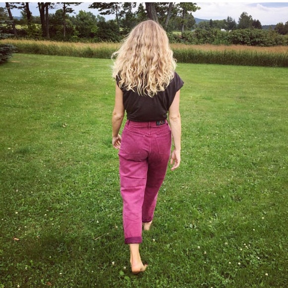 Vintage Denim - VINTAGE HIGH RISE JEANS >>> 6/8 Straight Leg 90's